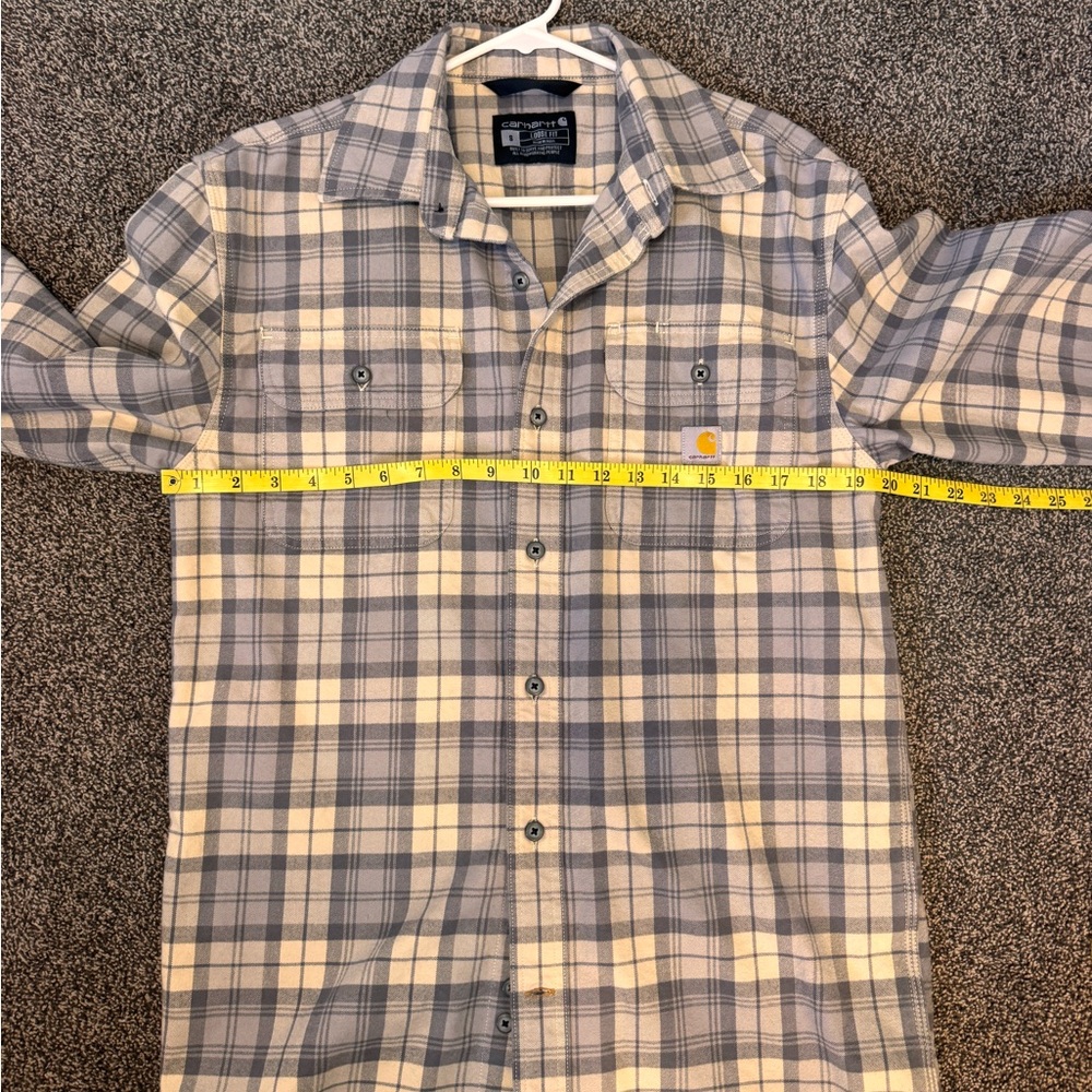 Carhartt Plaid Button-Up Flannel Shirt Jacket in Beige & Gray Size Small - Picture 8 of 9